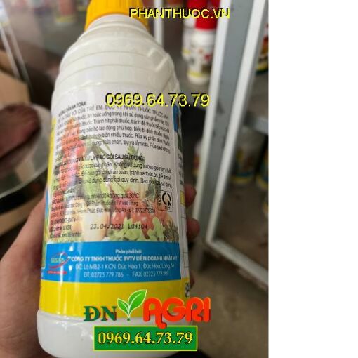 🔍 THUỐC TRỪ SÂU KASAKIUSA 95EC - Đặc Trị Rầy Xanh, Bọ Xít Muỗi, Bọ Trĩ, Rệp Sáp, Sâu Cuốn Lá KASAKIUSA 95EC – Đặc Trị Rầy Xanh, Bọ Xít Muỗi, Bọ Trĩ, Rệp Sáp, Sâu Cuốn Lá Đặc Trị Rầy Xanh, Bọ Xít Muỗi, Bọ Trĩ, Rệp Sáp, Sâu Cuốn Lá THỂ TÍCH: 900 ML ĐẶT MUA TẠI ĐÂY / __ BÁO GIÁ GỌI TƯ VẤN 0969.64.73.79 Categories: Thuốc BVTV, thuốc đặc trị ruồi vàng, Thuốc Diệt Bọ Trĩ, THUỐC DIỆT BỌ XÍT MUỖI, Thuốc Diệt Rệp Sáp, Thuốc Trừ Nấm Bệnh, Thuốc Trừ Nhện, Thuốc Trừ Rầy, Thuốc Trừ Sâu, Thuốc Trừ Sâu Sinh Học Tags: BỌ TRĨ, BỌ XÍT MUỖI, KASAKIUSA 95EC, RỆP SÁP, SÂU CUỐN LÁ, THUỐC TRỪ SÂU KASAKIUSA 95EC - Đặc Trị Rầy Xanh Description Description THUỐC TRỪ SÂU KASAKIUSA 95EC – Đặc Trị Rầy Xanh, Bọ Xít Muỗi, Bọ Trĩ, Rệp Sáp, Sâu Cuốn Lá